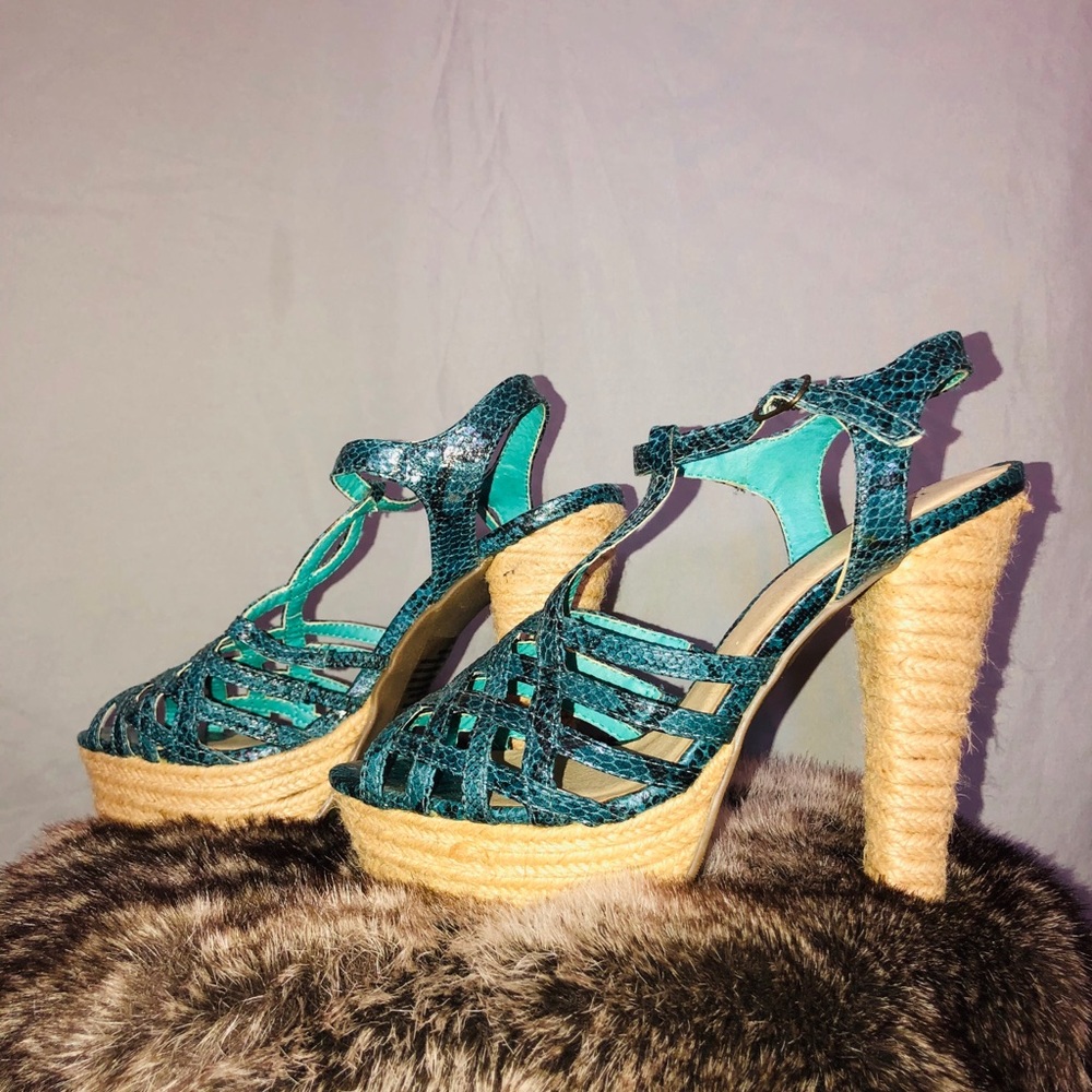 Snakeskin summer chunky heel